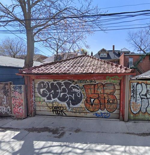 565 Markham St, Toronto, ON, M6G2L6 | Card Image
