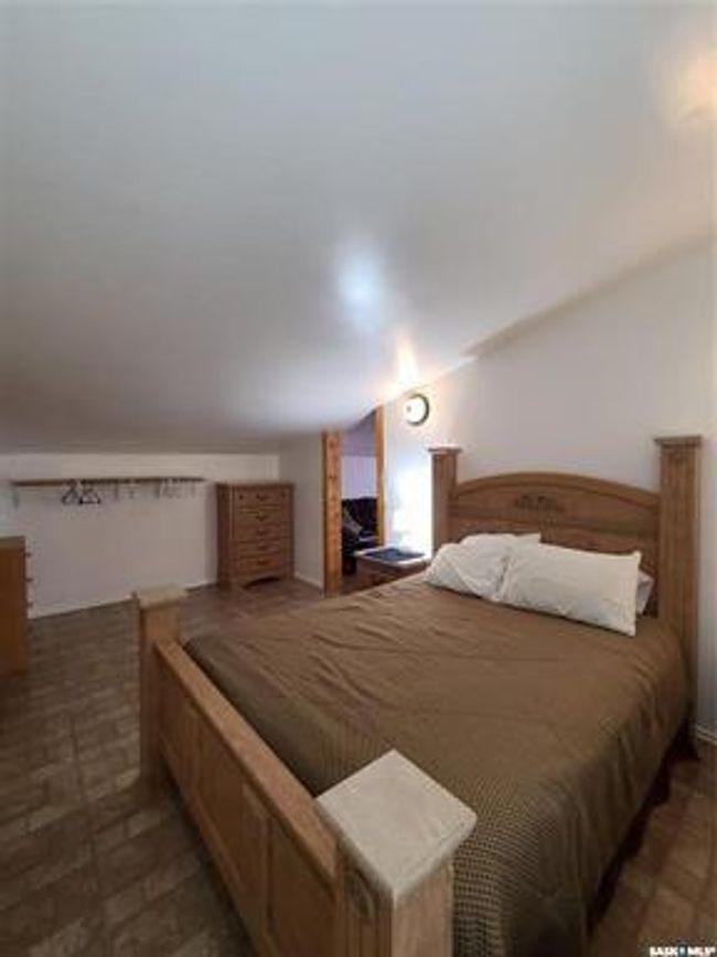 Bedroom with vaulted ceiling | Image 32