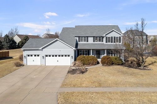 408 S Tombergs Dr, Eldridge, IA, 52748-2520 | Card Image