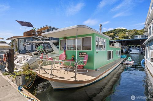 14-2040 Westlake Ave N, Seattle, WA, 98109-2765 | Card Image