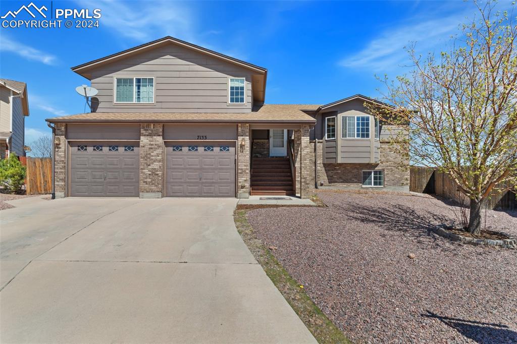 Dove Valley Pl, Colorado Springs, CO 80925