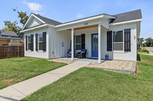 1500 2nd St, Gulfport, MS, 39501-2132 | Card Image