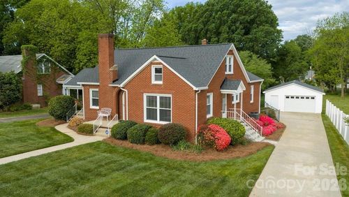 124 Rumple St, Troutman, NC, 28166-9504 | Card Image