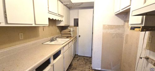 unit-4-3008 Sw Lydia Ave, Topeka, KS, 66614 | Card Image