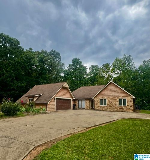 335 Wedowee Creekview Dr, Wedowee, AL, 36278-7011 | Card Image
