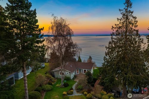 10628 Sw Cowan Rd, Vashon, WA, 98070-3054 | Card Image