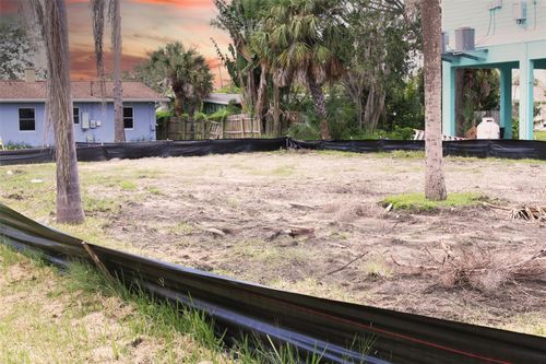 3007 Clinton St S, GULFPORT, FL, 33707-5710 | Card Image