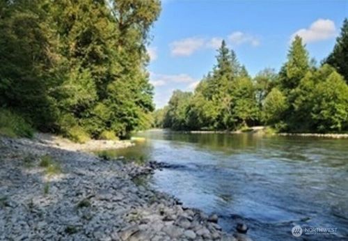 16930 117th Pl Ne, Arlington, WA, 98223-5879 | Card Image