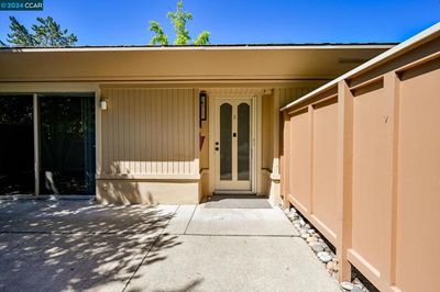 2 - Tice Creek Dr, Condo with 1 bedrooms, 1 bathrooms and null parking in Walnut Creek CA | Image 3