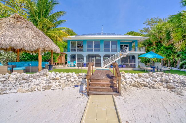 Front of Home | Image 41