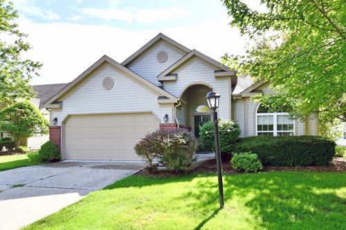 10280 Lakeland Dr, Fishers, IN, 46037-9320 | Card Image