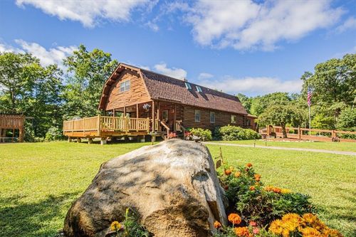 445 Maureen Cir, Mapleville, RI, 02839-1141 | Card Image