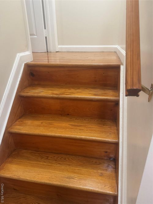 109 153-20 109th Drive, New York, NY, 11433 | Card Image