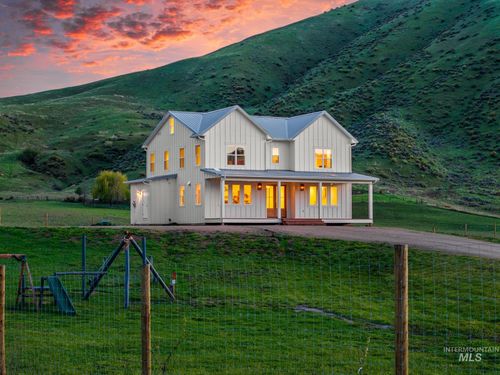 47 Faull Ranch Dr, Horseshoe Bend, ID, 83629-5015 | Card Image