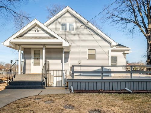 5166-5165 Browns Beach Rd, Rockford, IL, 61103-1242 | Card Image