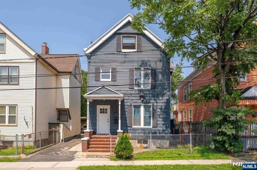 485 Cary St, Orange, NJ, 07050-1401 | Card Image