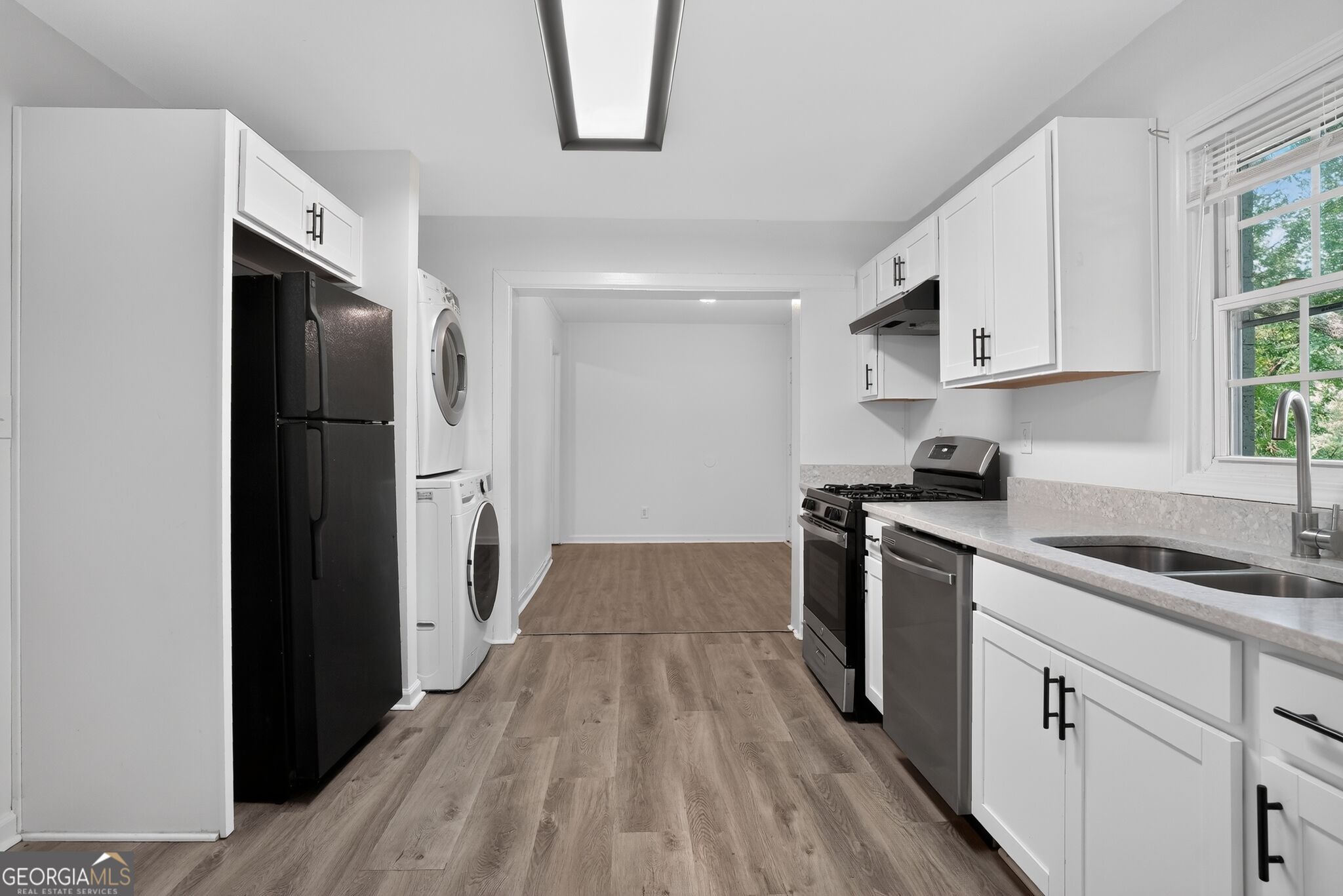 Residential Lease in Forest Park 5