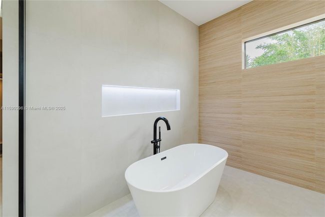 549 East Dr, House other with 4 bedrooms, 4 bathrooms and null parking in Miami Springs FL | Image 34