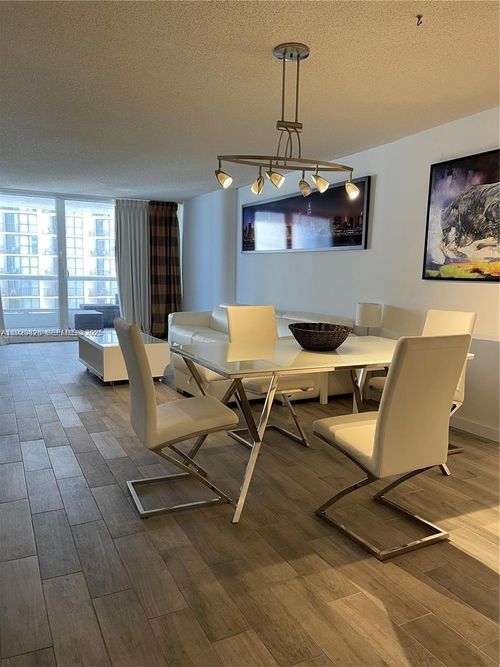 apt-1842-1717 N Bayshore Dr, Miami, FL, 33132-1155 | Card Image