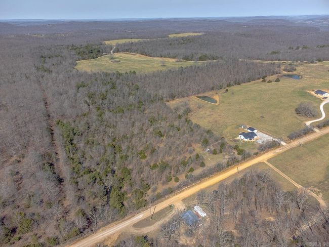 1665 Nc 1600, House other with 3 bedrooms, 2 bathrooms and null parking in Compton AR | Image 47