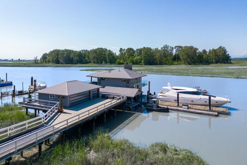 4379 River Rd W, Delta, BC, V4K1R9 | Card Image