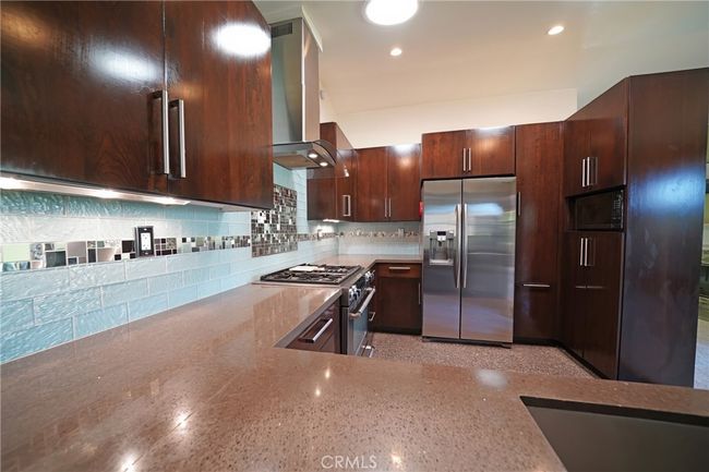 27768 Crookshank Dr, House other with 3 bedrooms, 2 bathrooms and 2 parking in Santa Clarita CA | Image 12