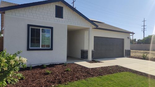 84 E Geary St, Fresno, CA, 93706-4024 | Card Image