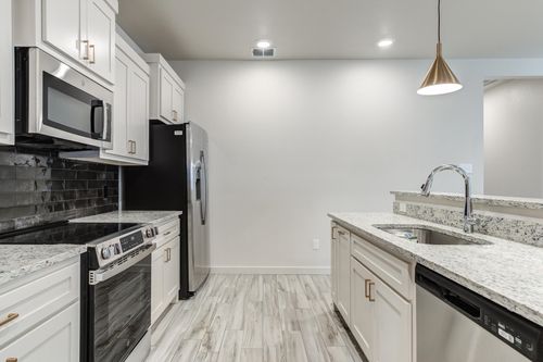 1135 N 7th Street, Wolfforth, TX, 79382 | Card Image