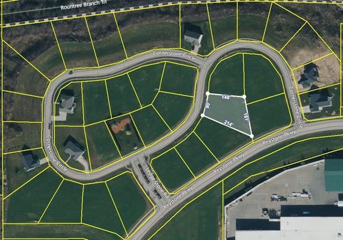 1675 Cornerstone Cir, Platteville, WI, 53818-3319 | Card Image