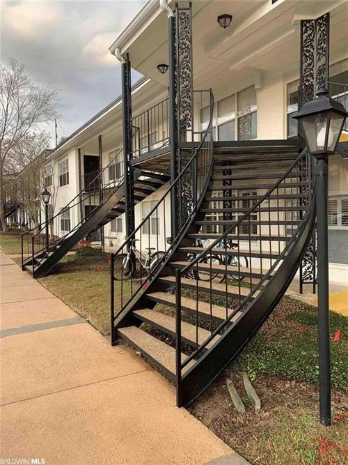c16-4009 Old Shell Rd, Mobile, AL, 36608-1380 | Card Image