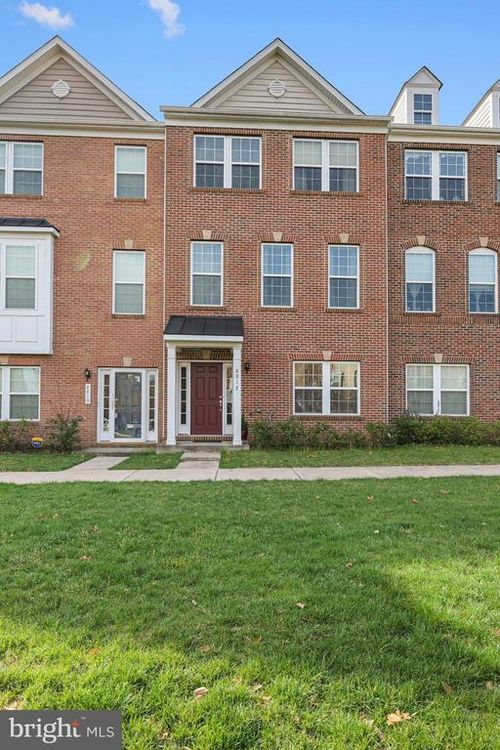 8817 Bentfield Dr, MANASSAS, VA, 20110-2127 | Card Image