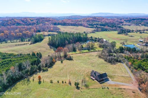 430 Basswood Ln, Kodak, TN, 37764 | Card Image