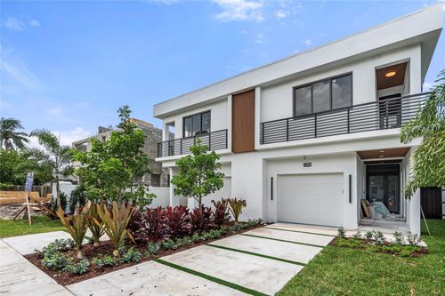 2-1239 Ne 12th Ave, Fort Lauderdale, FL, 33304-2209 | Card Image