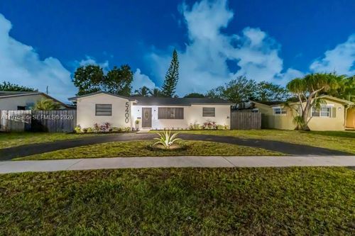5400 Van Buren St, Hollywood, FL, 33021-7112 | Card Image