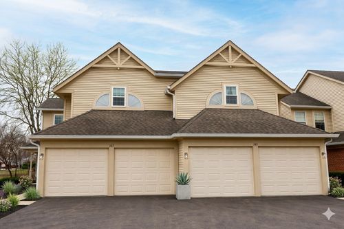 147 White Branch Ct N, Schaumburg, IL, 60194-4831 | Card Image