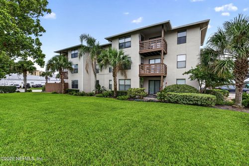 g-1028 4th St N, Jacksonville Beach, FL, 32250-8212 | Card Image
