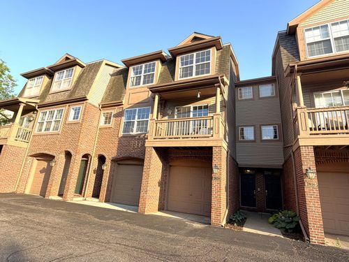 2820 Barclay Way, Ann Arbor, MI, 48105-9460 | Card Image