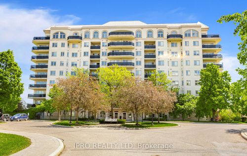 606-10 Dayspring Cir, Brampton, ON, L6P1B9 | Card Image