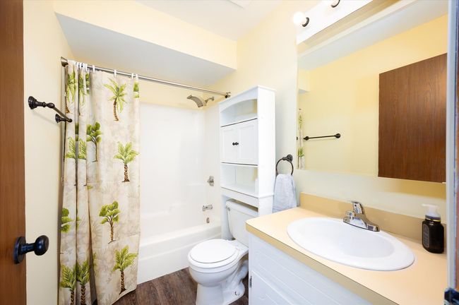 UNIT-1D - 214 Madison St, Home with 2 bedrooms, 1 bathrooms and 2 parking in Joliet IL | Image 8
