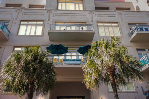 207-2208 Post Office St, Galveston, TX, 77550-1999 | Card Image