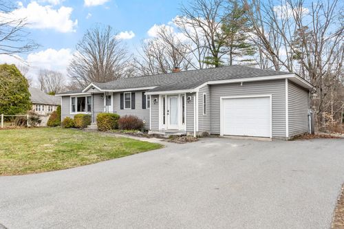 22 Marguerite St, Keene, NH, 03431-5220 | Card Image