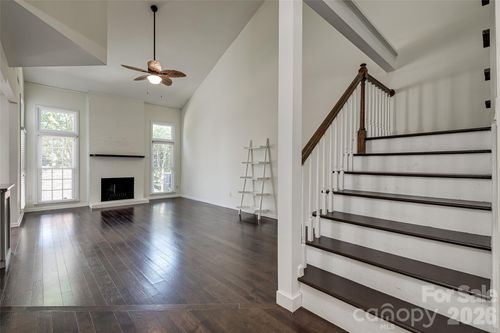 9235 N Vicksburg Park Ct, Charlotte, NC, 28210-7644 | Card Image