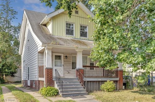 10421 Dale Ave, Cleveland, OH, 44111-3851 | Card Image
