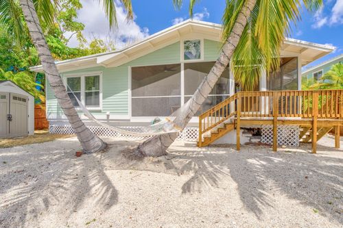 1590 Gardenia Ln, Big Pine Key, FL, 33043-6075 | Card Image