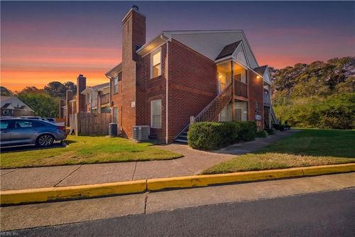 5289 Mile Course Walk, Virginia Beach, VA, 23455-2567 | Card Image