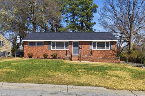 312 Craig Street, Greensboro, NC, 27406 | Card Image