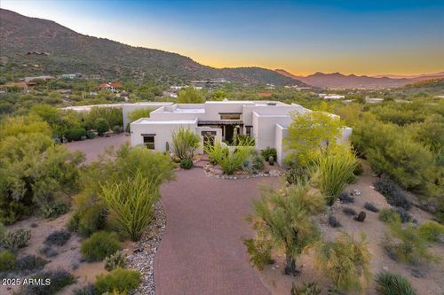 37202 N Holiday Ln, Carefree, AZ, 85377-4550 | Card Image