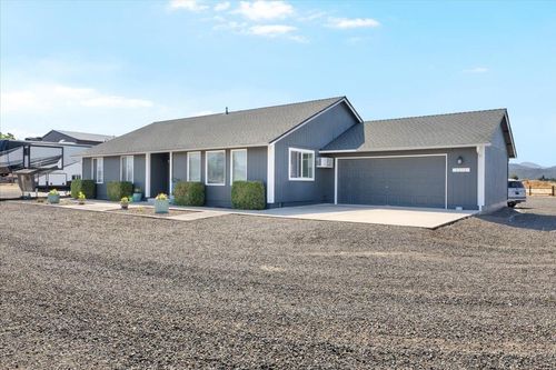 4398 Avenue H, White City, OR, 97503-1227 | Card Image