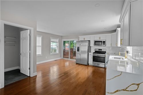 11 Baldwin Ct, Providence, RI, 02907-2701 | Card Image