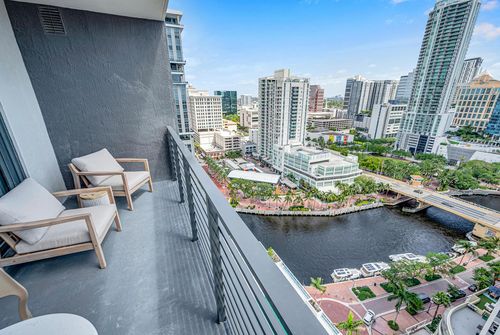 3102-401 Sw 1st Avenue, Fort Lauderdale, FL, 33301 | Card Image